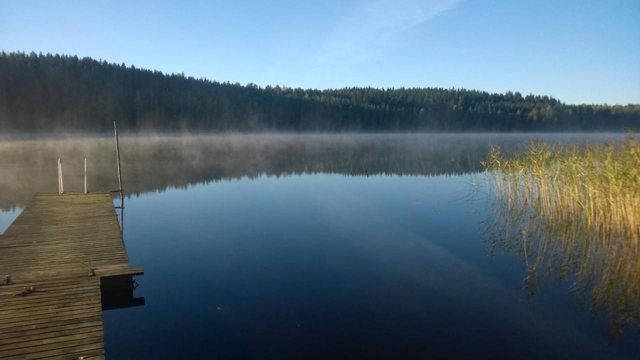 Vanha-Paelsilae Lakeside Farm Bed & Breakfast Kuhmoinen Exterior foto